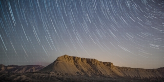 GOOD ENERGY STORIES – A Glaring Absence : the Climate Crisis is Virtually Nonexistent in Scripted Entertainment